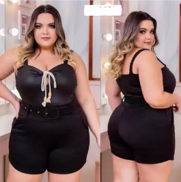 SHORTS BERMUDA COM CINTO CLASSICO PLUS SIZE