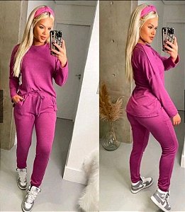 Conjunto Feminino em Lãzinha