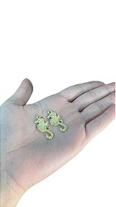 PINGENTE DOURADO CAVALO MARINHO 6 UNIDADES