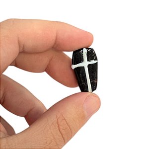 CAIXÃO COM FURO M PRETO E BRANCO