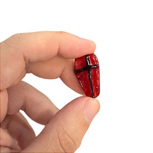 CAIXÃO COM FURO M VERMELHO E PRETO