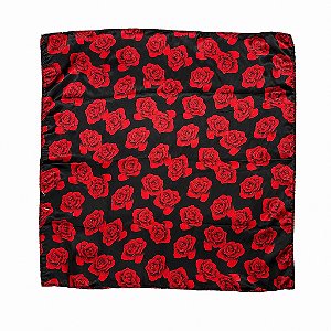 TOALHA PRETA COM ROSAS VERMELHAS