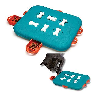Brinquedo Interativo Para Cães Tabuleiro Dog Casino Nina Ottosson Nivel 3 Outward Hound