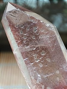 Ponta com inclusão de Ferro e com corrosão de bolinhas