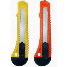 ESTILETE PLASTICO LARGO 18MM MASTERPRINT