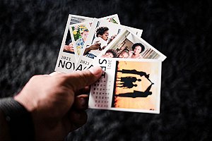 Imã de geladeira calendário