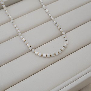 Colar Madrepérola c/ Hematita Banhado a Ouro 18K