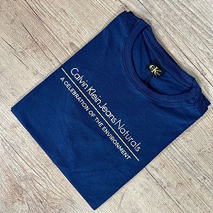 Camiseta Masculina CK Azul Logo Branco