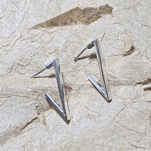 Brinco Triângulo P