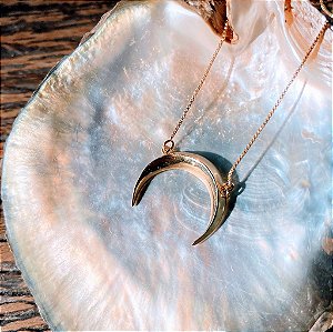 Colar Lua Invertida M