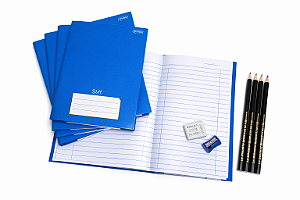 Kit Escolar Azul - 4 Cadernos Brochura Capa Dura 48 folhas + Lápis, Borracha e Apontador
