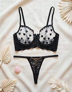 Lingerie Sexy de Tule Desenhado com Detalhe Coração Strass