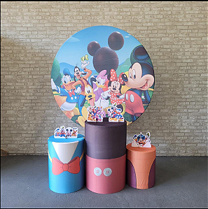 Alugue Tema Para Festa Decoração Mickey e sua Turma Tecido ( Modelo 1 )