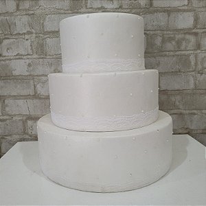 Alugue Bolo Fake Tema - Branco com Renda