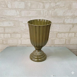 Alugue Vaso de Flor Verde Musgo P