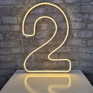 Alugue Número 2 de Chão em LED Acrílico Branco Quente