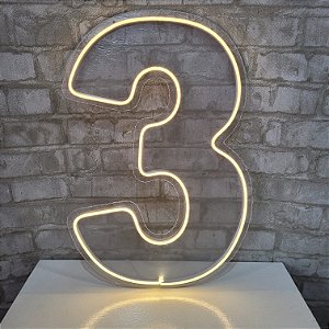 Alugue Número 3 de Chão em LED Acrílico Branco Quente