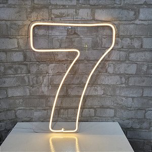 Alugue Número 7 de Chão em LED Acrílico Branco Quente