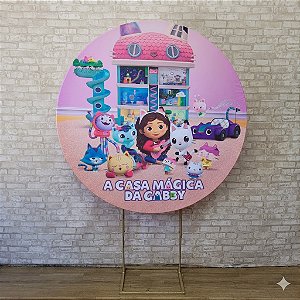 Alugue Estrutura Painel Redondo e a Capa de Tecido do Tema - Casa Mágica da Gabby