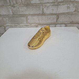 Alugue Item Decorativo - Chuteira Dourado de Plástico