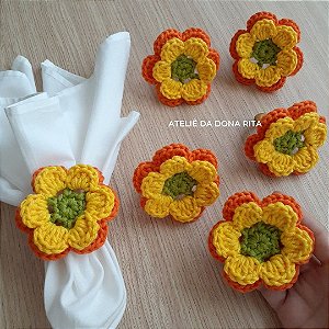 Porta guardanapo de crochê em formato de flor - Ateliê da Dona Rita - Crochê  para mesa posta