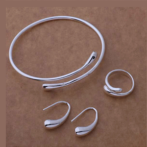Conjunto Brinco Anel Bracelete | Prata