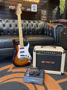 USADO Guitarra Stratocaster SX Alder Sunburst + Acessórios