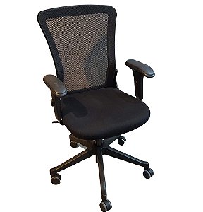 Cadeira de Escritório Usada Encosto em Tela c/ Função Relax