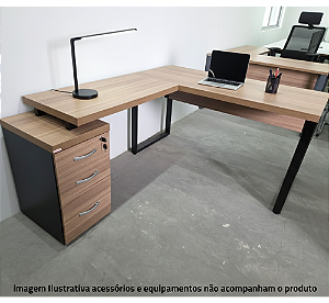 Mesa Gestor c/ Complemento em L Base Gaveteiro 1,50m x 1,74m Pé Quadro em Aço Tampo Encabeçado 40mm *Produto Novo*