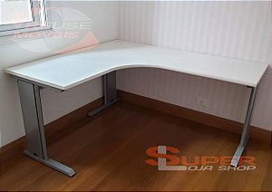 Mesa Escritório em Delta tipo L 140x160cm Tampo 25mm Branco