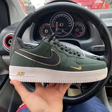 NIKE AIRFORCE