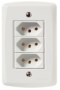 Conjunto 3 Tomadas 2P+T Nbr14136 10A Lux2-57145/076