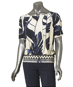 BLUSA ESTAMPADA COM BARRADO