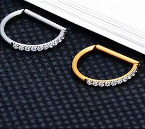 PIERCING ARGOLA TIPO D CRAVEJADA TITÂNIO