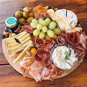 TÁBUA SABORES BRASILEIROS - Até 5 pessoas (Apenas para Franca)