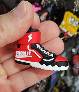 Chaveiro 3d Emborrachado Tênis Vermelho
