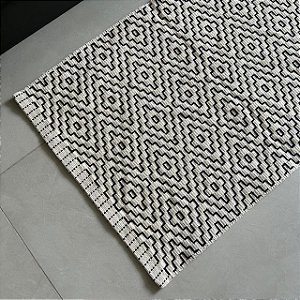 Tapetinho & Passadeira Home Bordado Preto