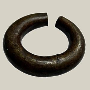 Bracelete Tribal, Protomoeda Lokoko – Congo – África Ocidental, Séc. XX