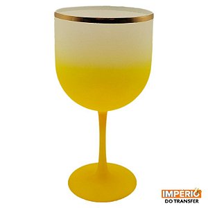 Taça gin fosca amarelo escuro com borda ouro