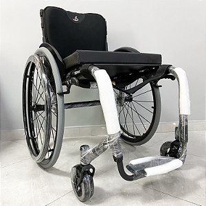 Cadeira de Rodas Monobloco Sigma Smart Preto Fosco