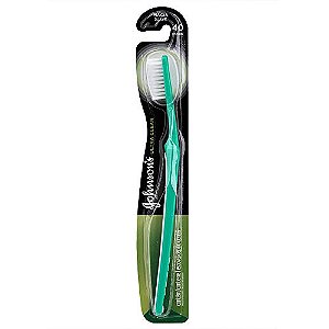 Escova Dental J&J Reach Ultra Clean Macia 40 469
