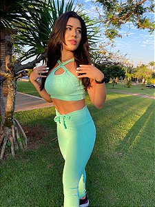 Top verde transpassado