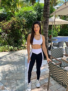 Top nadador preto e branco