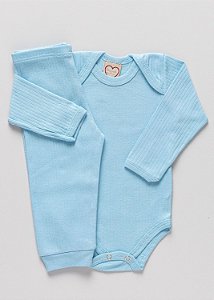 Conjunto body e calça canelados na cor azul claro