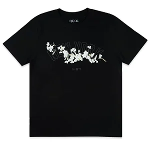 Camiseta New Era New York Yankees Fashion Back To Black