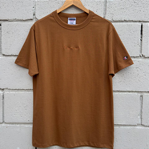 Camiseta Champion Heritage Briefly Brown