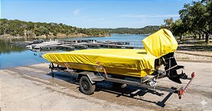 Capa/Lona de Cobertura Armazenamento, Proteção e Transporte Para Barcos Canoas Simples Semichata, Bico Fino, Chata e Redonda de Fibra ou Alumínio Em Nylon 600 COM Capuz de Capo de Motor Gripa Nautica Material Em Cores Lisas.