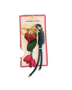 Chaveiro/Pingente de Bolsa Piper K com Flor em Formato de Coração
