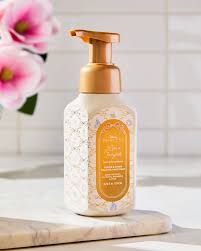 Espuma de mãos Life's is a Farytale Bath and Body Works
