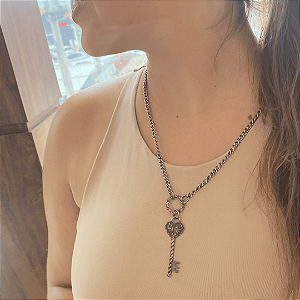 Colar Alongado Mistério